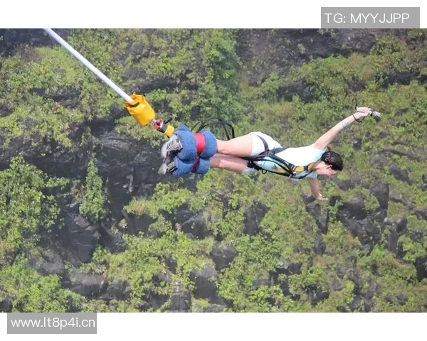 杭州极限运动队的力量与挑战探索:极限运动的激情与坚持 杭州极限运动队的力量与挑战探索:极限运动的激情与坚持