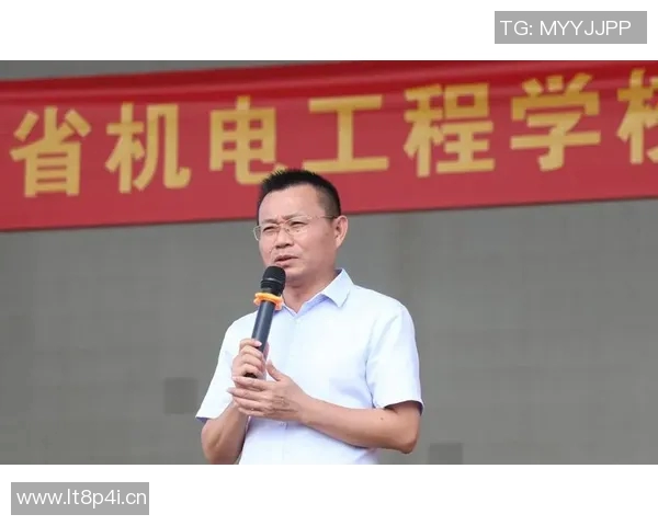 竞技体操成绩解析与发展趋势探讨：从国内外赛场表现看未来发展潜力